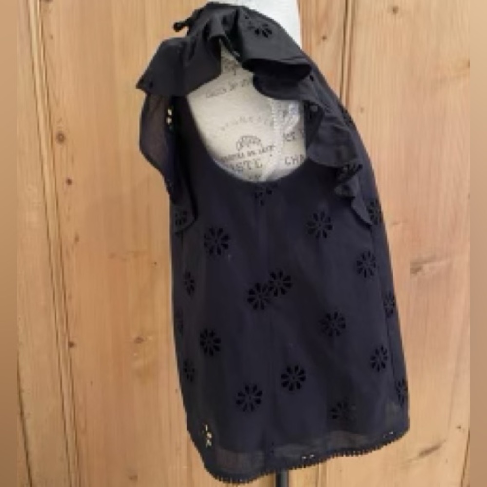 Kate Spade Clover Eyelet Ruffle Sleeve Shell - Picture 2 of 7